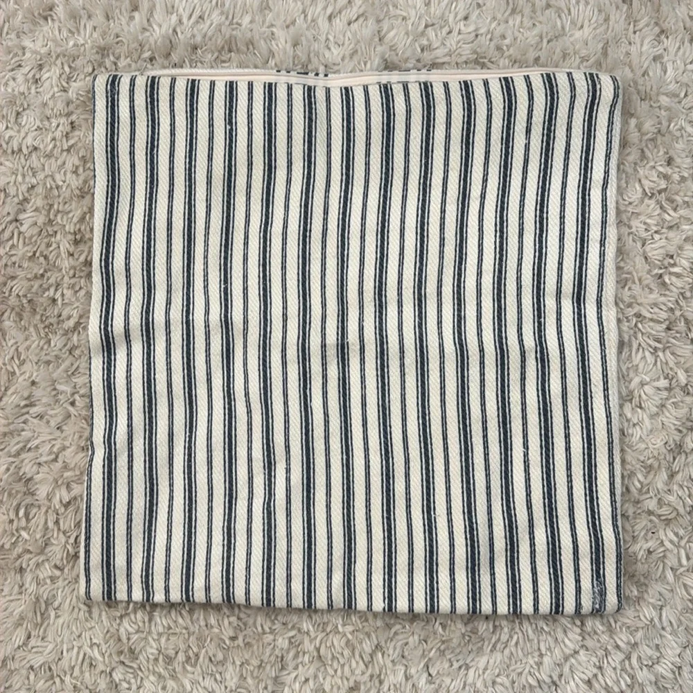 Pottery Barn 20x20 Linen Grain Sack Stripe Pillow Cover Cream Navy